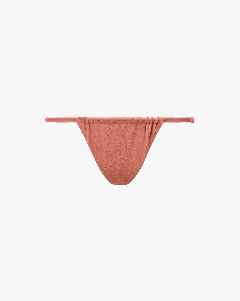 Raffineret Ruched Bikinitrusse i Crepe-strik: Justerbar komfort til sommerens sol og strand!